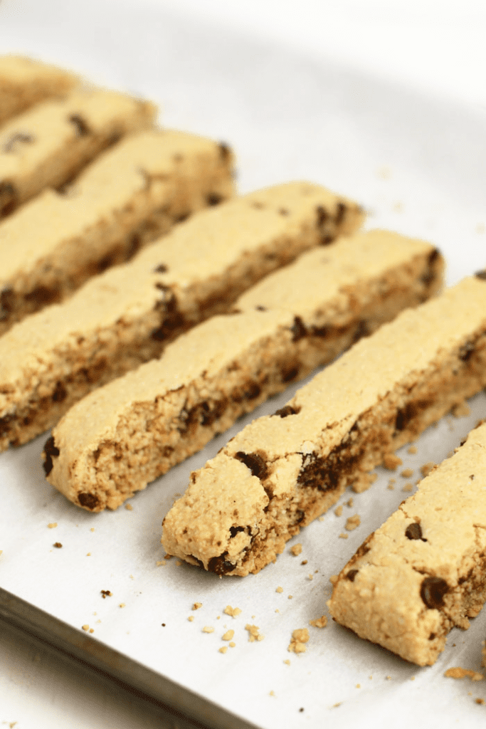 Grain-Free Maple Chocolate Chip Biscotti + More Healthy Fall Treats #glutenfree #dairyfree #grainfree #paleo