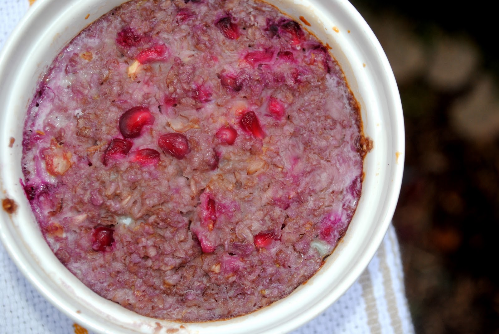 Pomegranate Baked Oatmeal