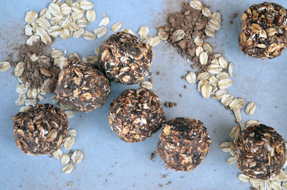 Cocoa and Peanut Butter Oat Balls