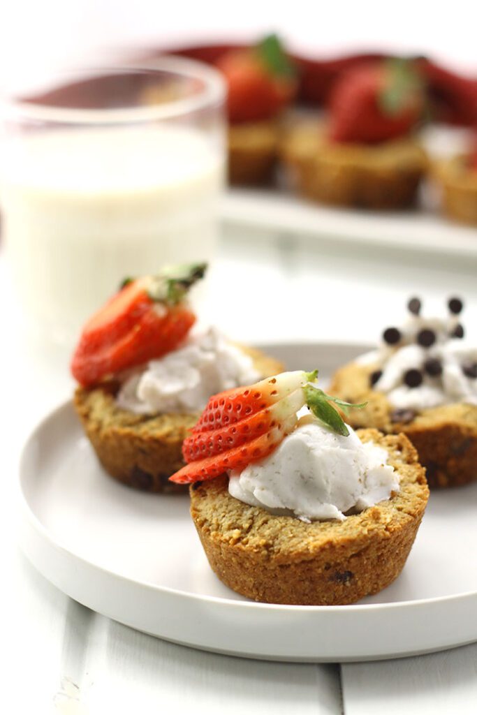 Paleo Chocolate Chip Cookie Cups + More Paleo Desserts"