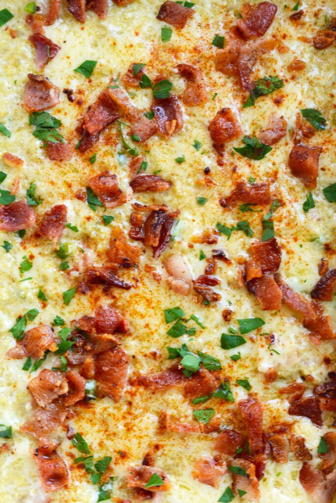 Jalapeño Bacon Quinoa Mac n' Cheese- a delicious, gluten-free twist on a classic!