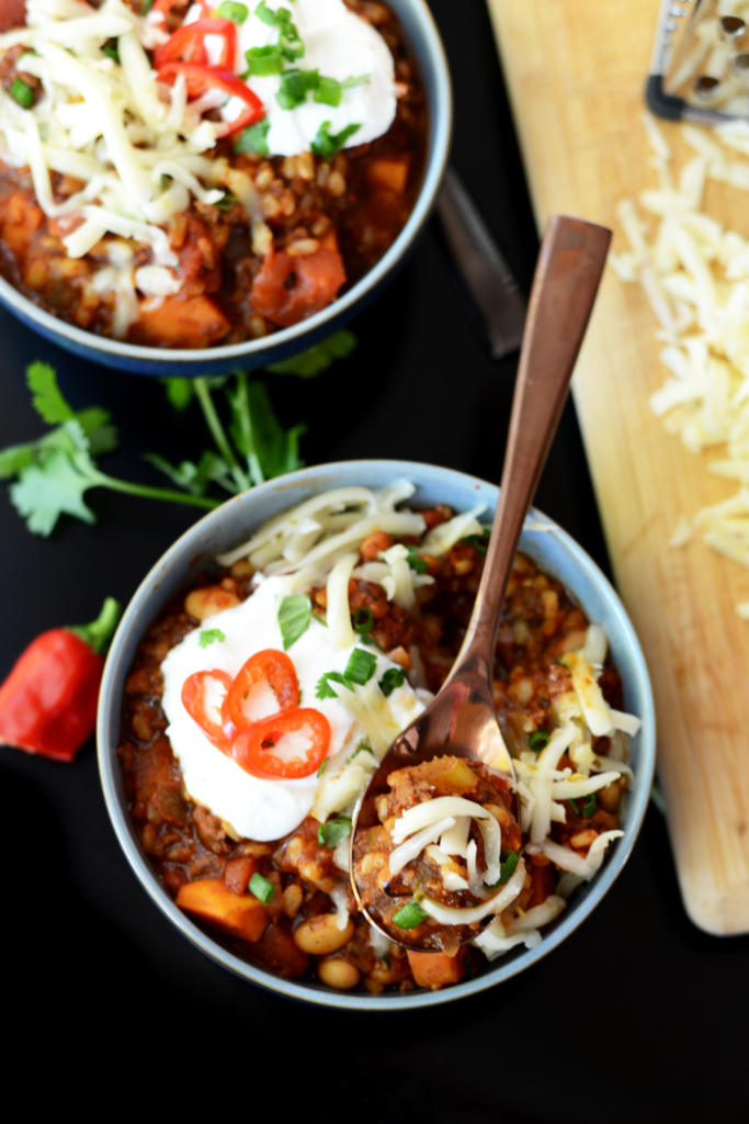 This Healthy Bison Chili is loaded with veggies, beans, and brown rice to make the hardiest, best-tasting chili ever!