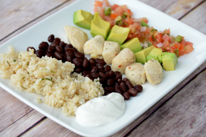 Copycat Chicken Burrito Bowl #glutenfree