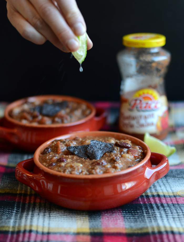 chiliDon't have a lot of time? Get lazy with this Lazy Girl Turkey Salsa Chili and have a healthy dinner ready in a flash! 