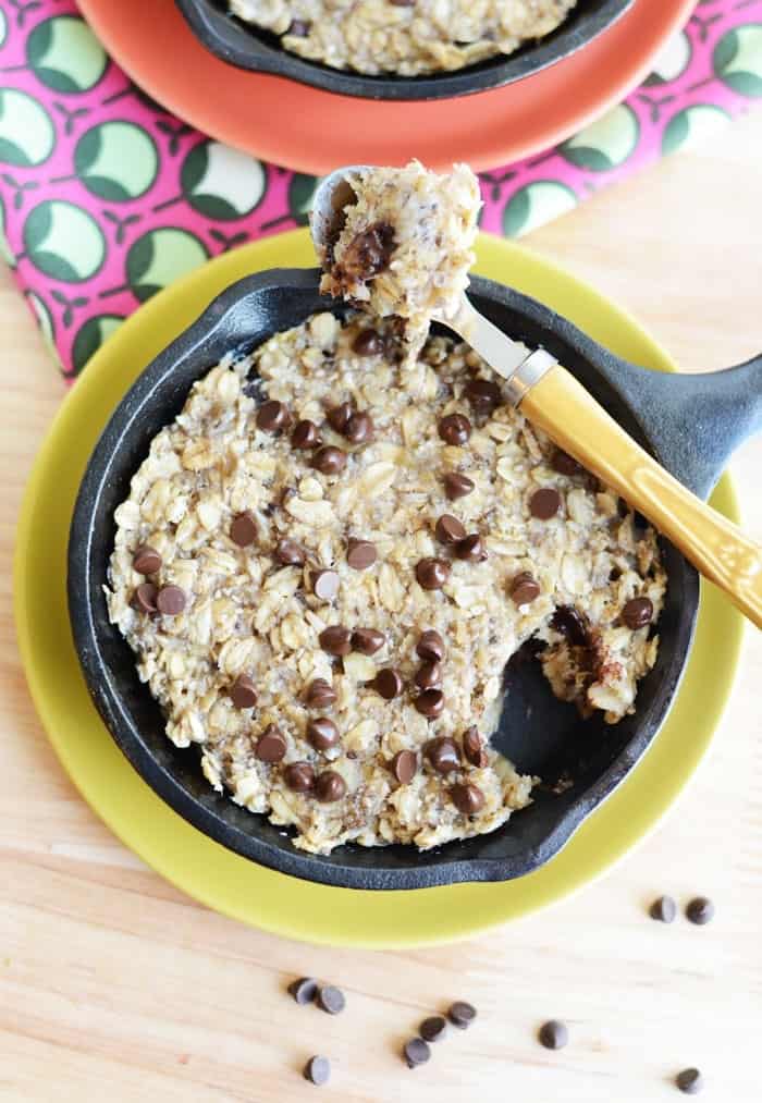 Single Serve Oatmeal Chocolate Chip Cookie #vegan #glutenfree #Fitfluential