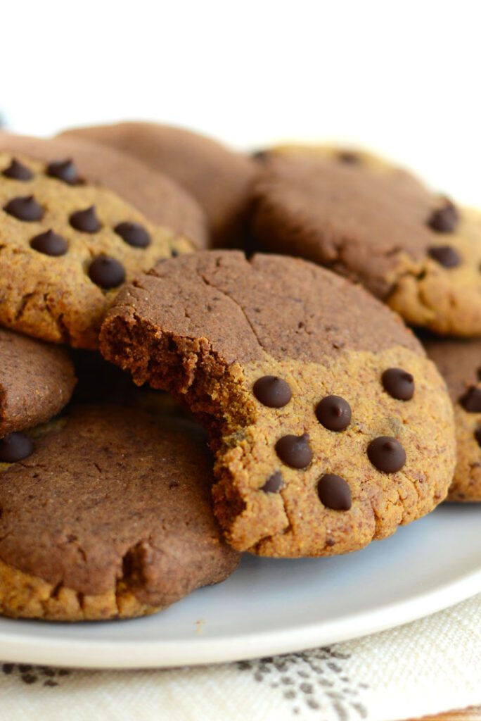 These paleo brookies are a fusion between a classic chocolate chip cookie and a brownie. Best part is- they're grain-free and high protein!