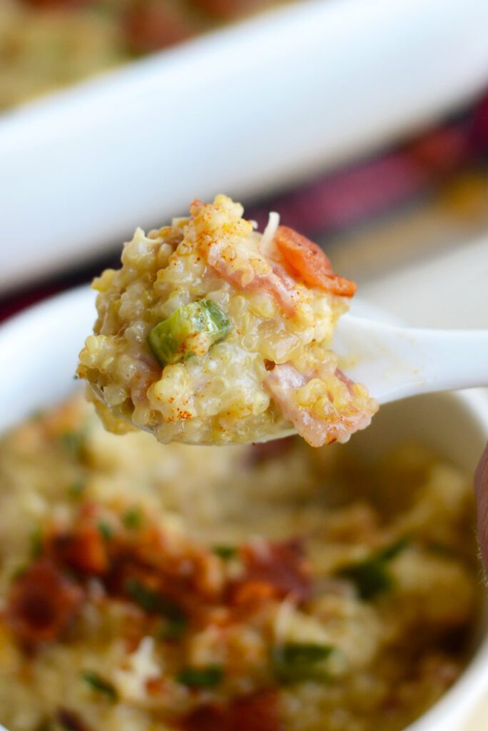 Jalapeño Bacon Quinoa Mac n' Cheese- a delicious, gluten-free twist on a classic!