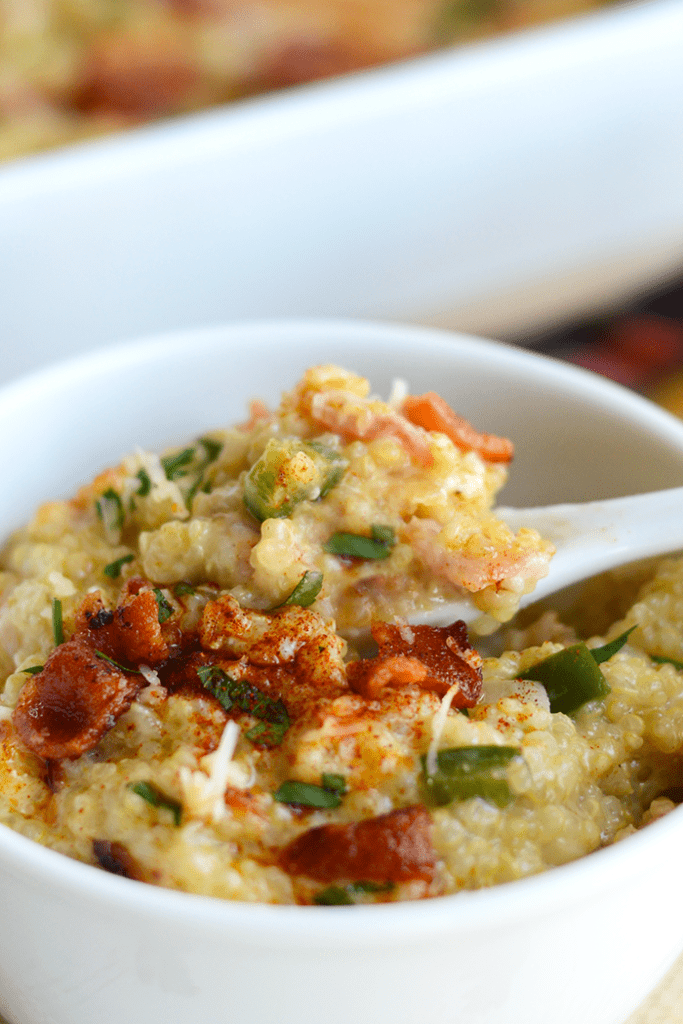 Jalapeño Bacon Quinoa Mac n' Cheese- a delicious, gluten-free twist on a classic!