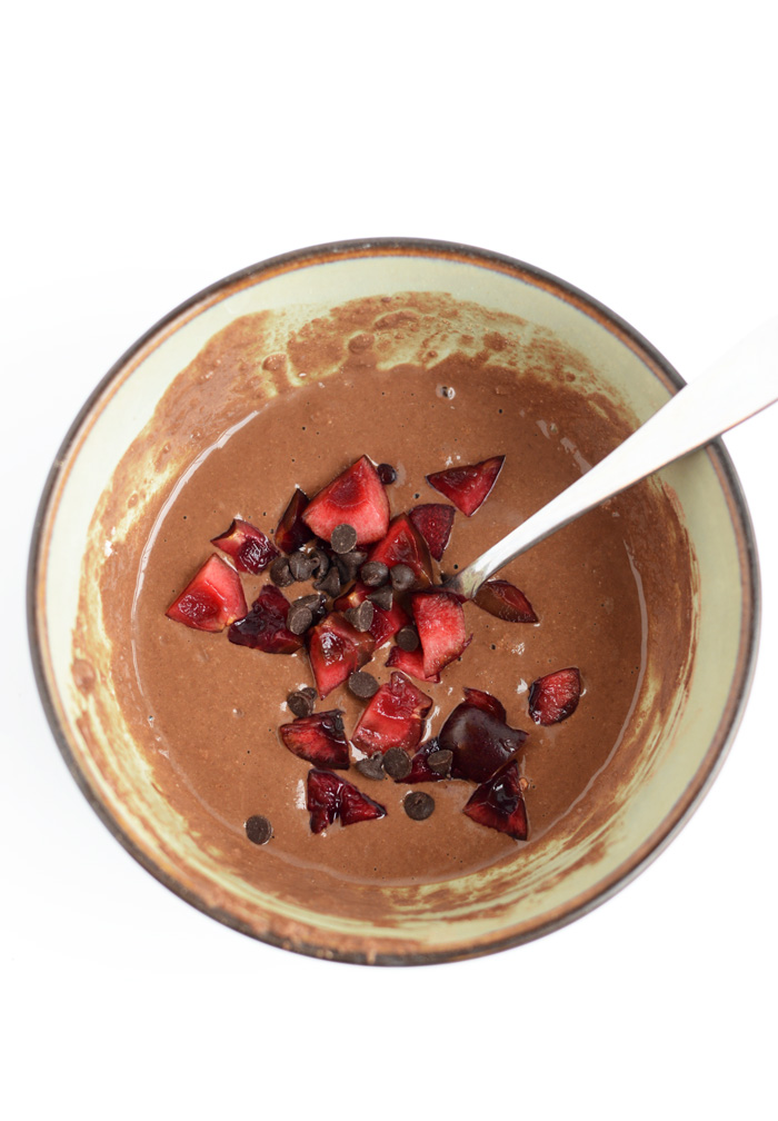 Healthy Chocolate Cherry Mug Cake #GlutenFree