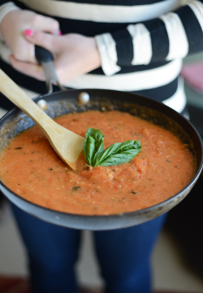 Homemade [Clean Eating] Roasted Tomato Basil Marinara Sauce