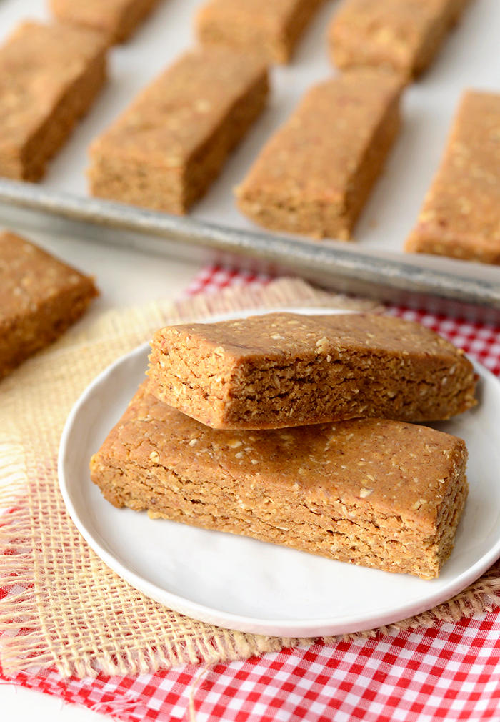 With just a few simple ingredients you can make protein bars in your own kitchen that have 13g protein in each bar!