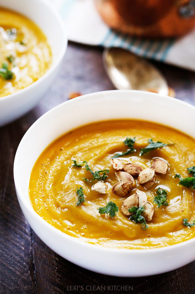 This is the perfect Fall soup for all of you pumpkin lovers! Delicious, flavorful, and packed with nutrients. Creamy pumpkin topped with a drizzle of chili garlic oil and roasted pumpkin seeds. You'll enjoy this soup all season long!