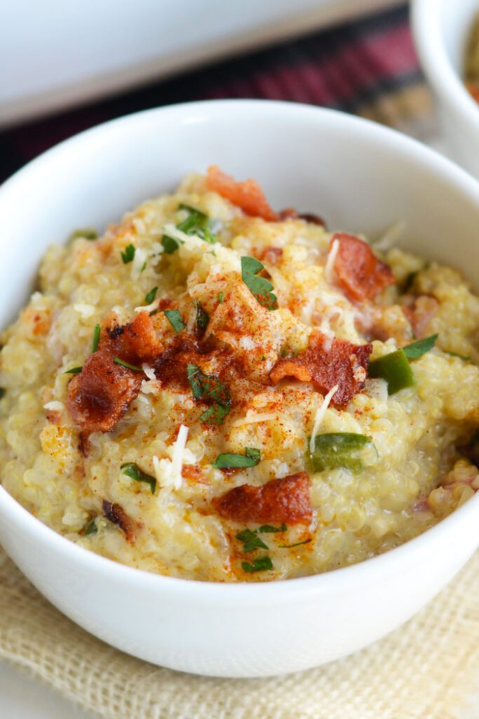 Jalapeño Bacon Quinoa Mac n' Cheese- a delicious, gluten-free twist on a classic!