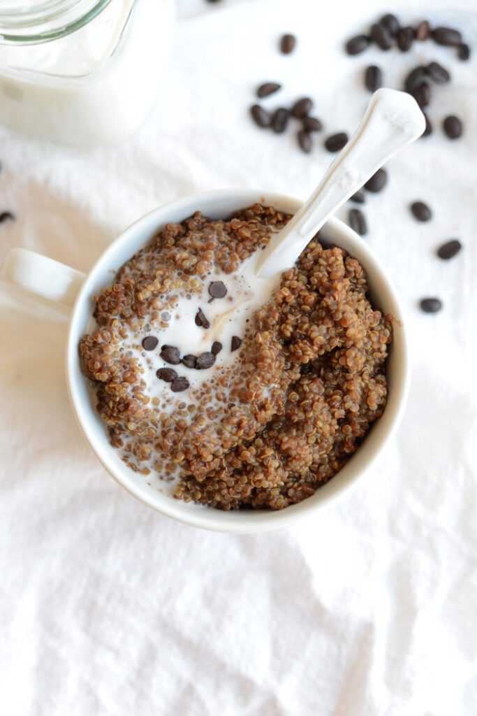 Mocha Latte Breakfast Quinoa #vegan #glutenfree