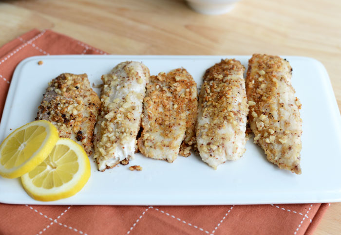 Super Simple Almond Encrusted Tilapia #dinner #cleaneats