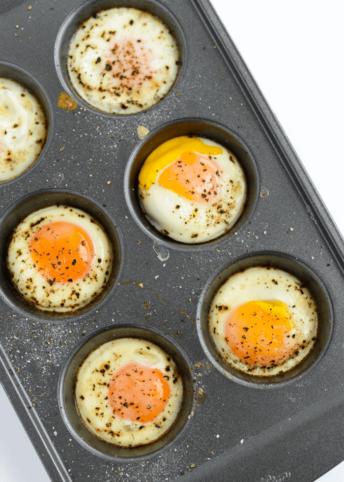 How to Bake Eggs in the Oven. Baked eggs are the perfect healthy breakfast or snack. So easy and little clean-up! 