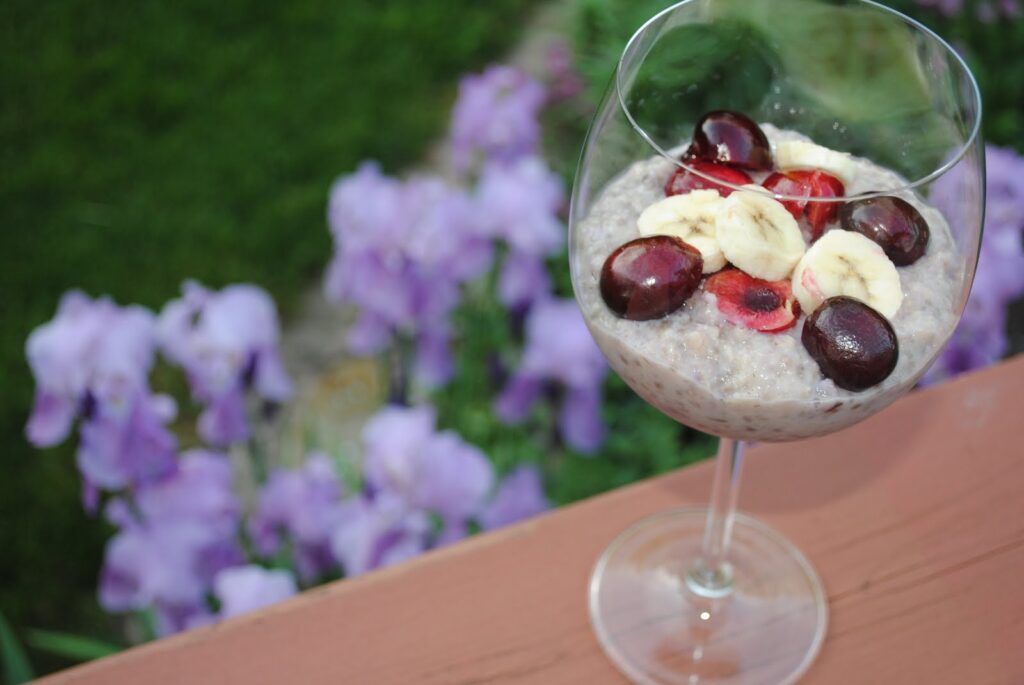 Very Cherry Overnight Oats