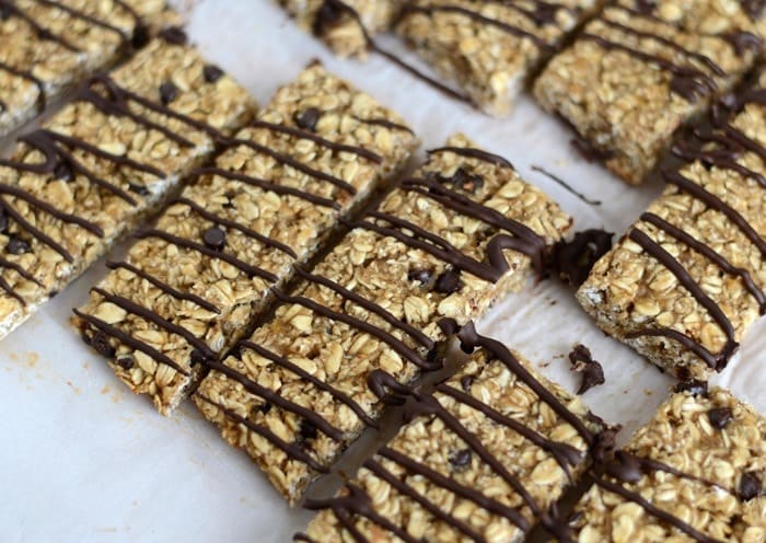 Chewy Peanut Butter Banana Granola Bars #Fitfluential #EAT #glutenfree