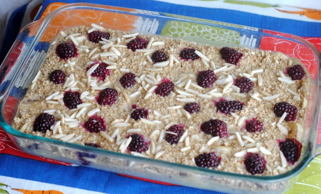 Blackberry Almond Baked Oatmeal