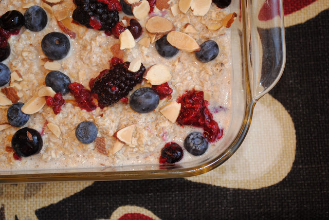 Berry Oatmeal Bake