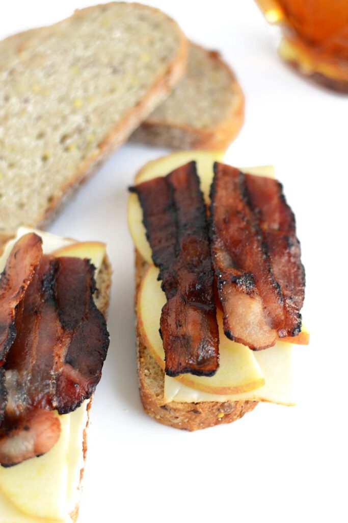 Muenster, Apple, and #Maple #Bourbon Bacon Grilled Cheese