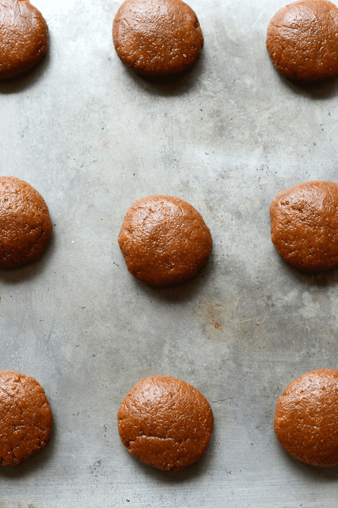 GRAIN-FREE PEANUT BUTTER BLOSSOMS