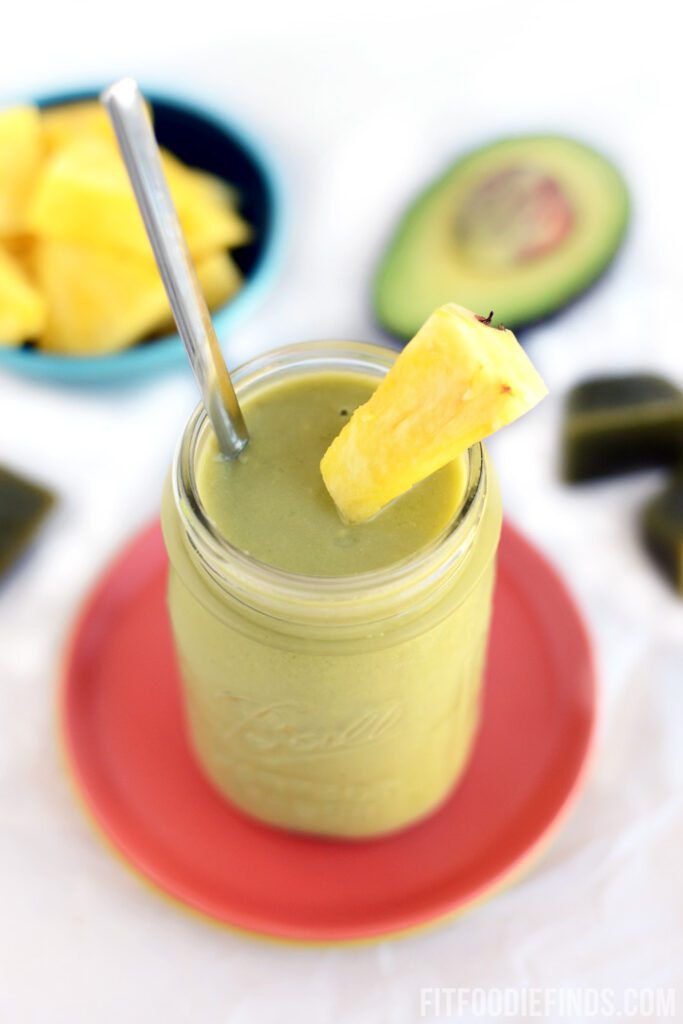 TROPICAL GREEN SMOOTHIE