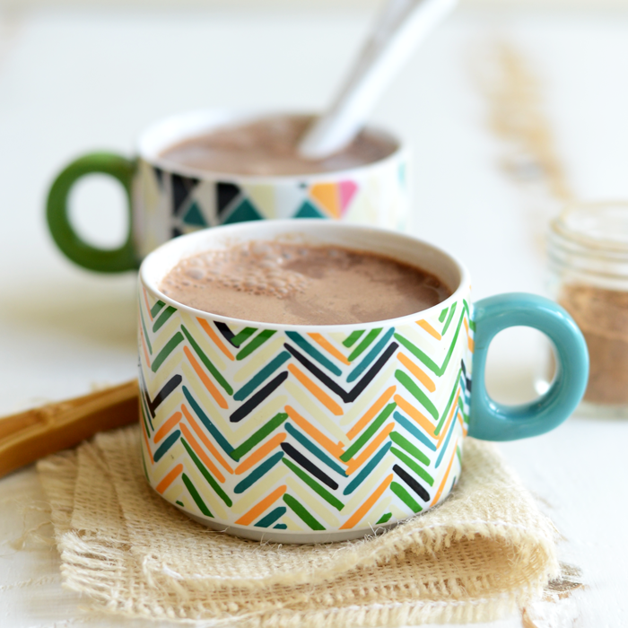 This Vegan Chai Hot Chocolate takes 5 minutes to make, is low calorie, and full of Fall flavor!