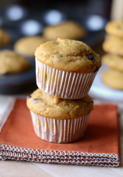 To your favorite gluten-free muffin mix to make these delicious 4 INGREDIENT GLUTEN FREE PUMPKIN MUFFINS that the whole family will love! 