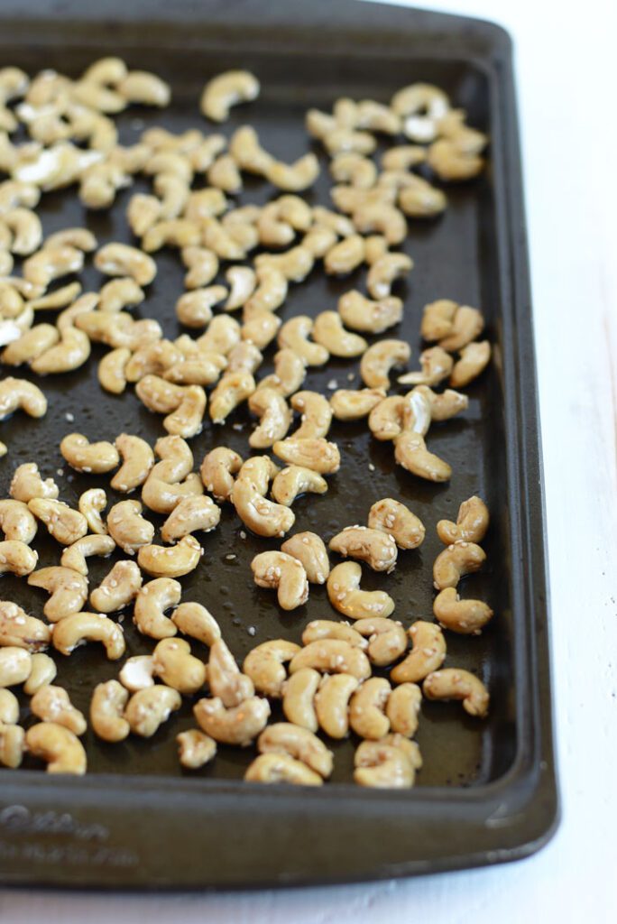 Maple Sesame Roasted Cashews- the best tasting nuts ever!