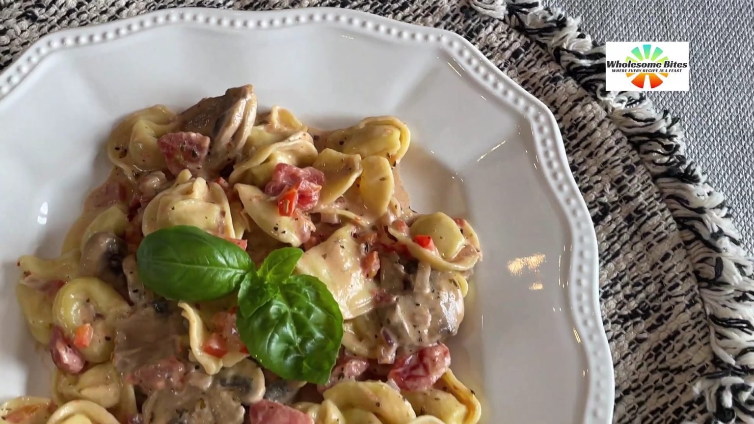 cheese tortellini in garlic basil sauce